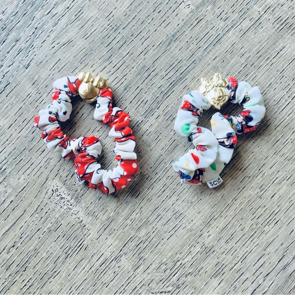 NWOT📚 Stoney Clover Lane x Disney Scrunchies Set